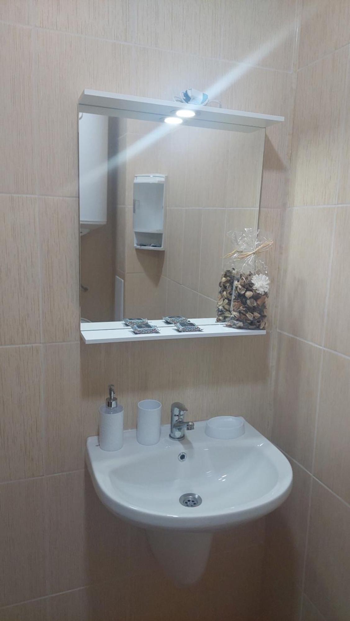 Krimski Apartment - Free Private Parking Várna Kültér fotó